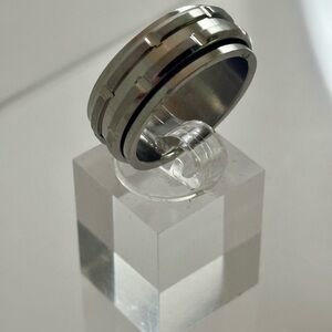 Silver stainless steel Spinner Men’s Size 9 Ring